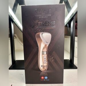 Prédire Paris Xtreme Skin Rejuvenated Device - NIB Authentic